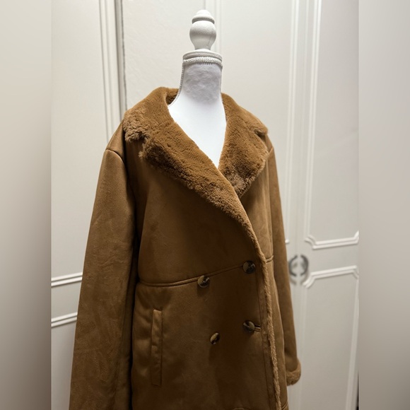 Lauren Ralph Lauren Women Faux Shearling Brown Coat - Picture 2 of 6